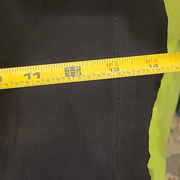 Tommy Hilfiger shorts - Picture 4 of 7